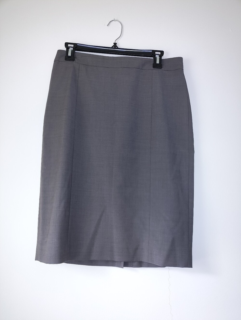 Ann Taylor Classic Knee-Length Pencil Skirt
